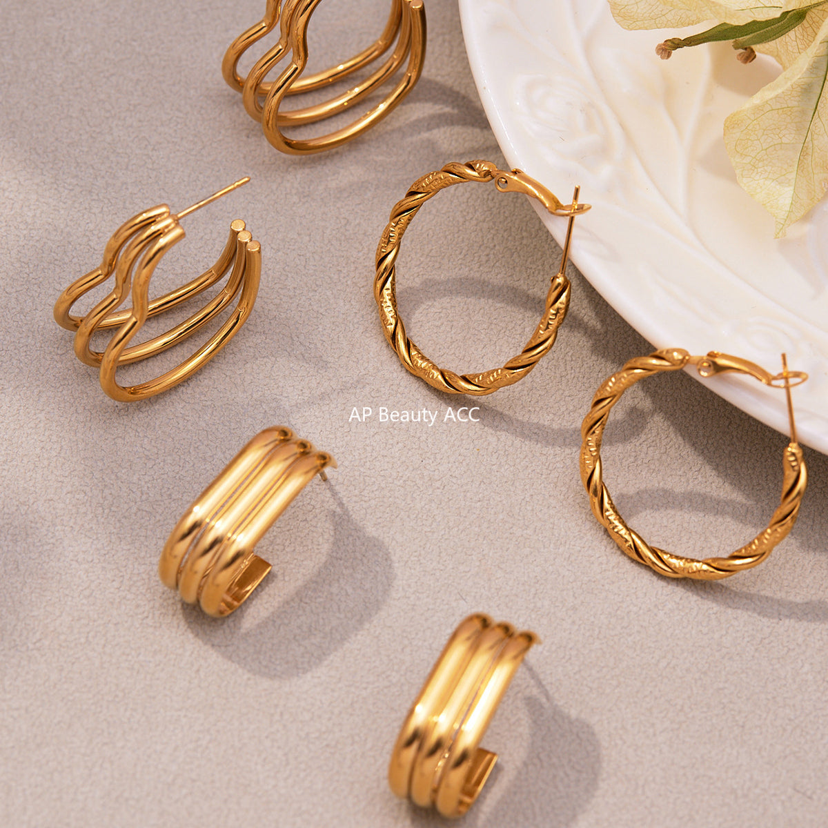 B廠-ins風小眾設計三層愛心形耳環不鏽鋼18k鍍金耳釘不掉色耳飾「F753」25.11-1