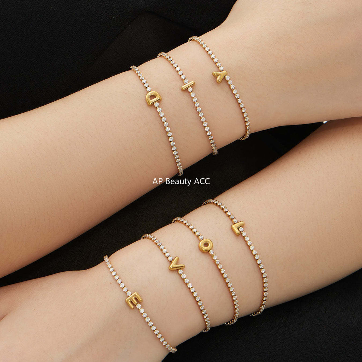 B廠-爆閃爪鑲鋯石26字母手鍊 不鏽鋼鍍18k真金時尚精緻氣質珠寶首飾女「RE023」25.12-3