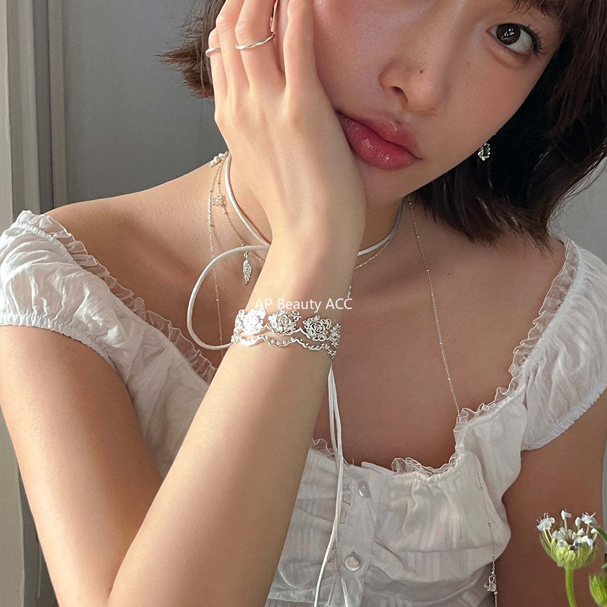 C廠-森系小香風鏤空蕾絲手鐲女甜美高級感精緻手環小眾輕奢秋冬手飾「SL-486」25.10-5