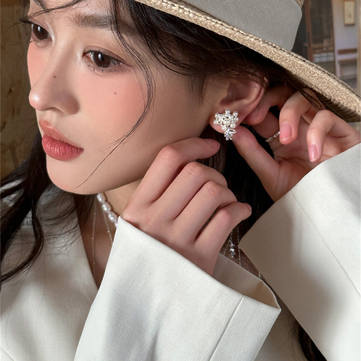 C廠-輕奢精緻蝴蝶結珍珠鋯石花束耳釘女法式氣質優雅百搭高級感耳飾「EH-4112」25.10-1