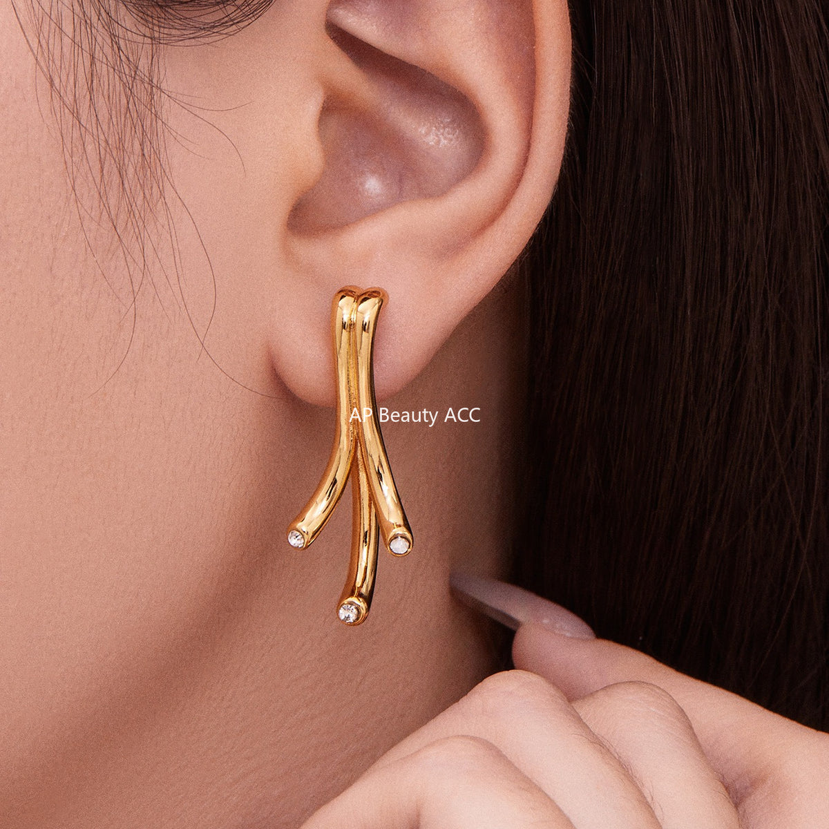 B廠-銅材質幾何異形鑲嵌鋯石耳環輕奢個性歐美風高質感耳飾批發「F811」25.11-1