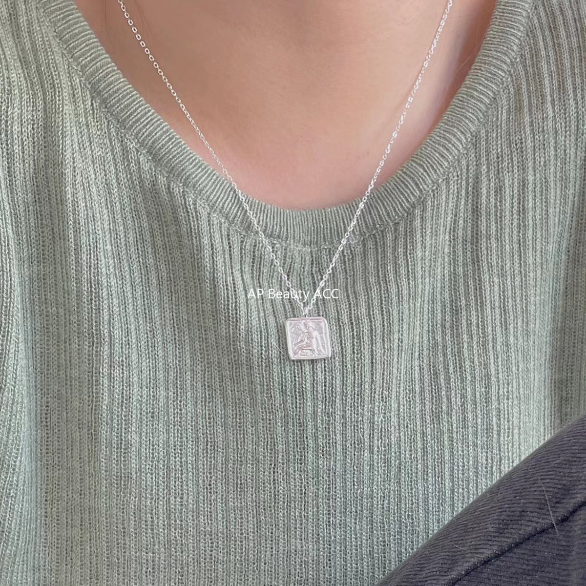 F廠-歐美韓國韓版S925純銀項鍊復古 天使之翼方牌項鍊吊墜「B776」25.11-2