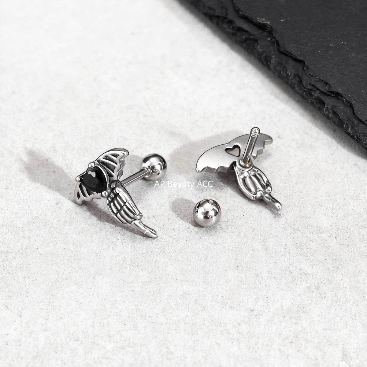 G廠-不鏽鋼心形黑鋯石翅膀耳釘酷颯個性 年輕人潮流首飾「ES-769」25.12-2