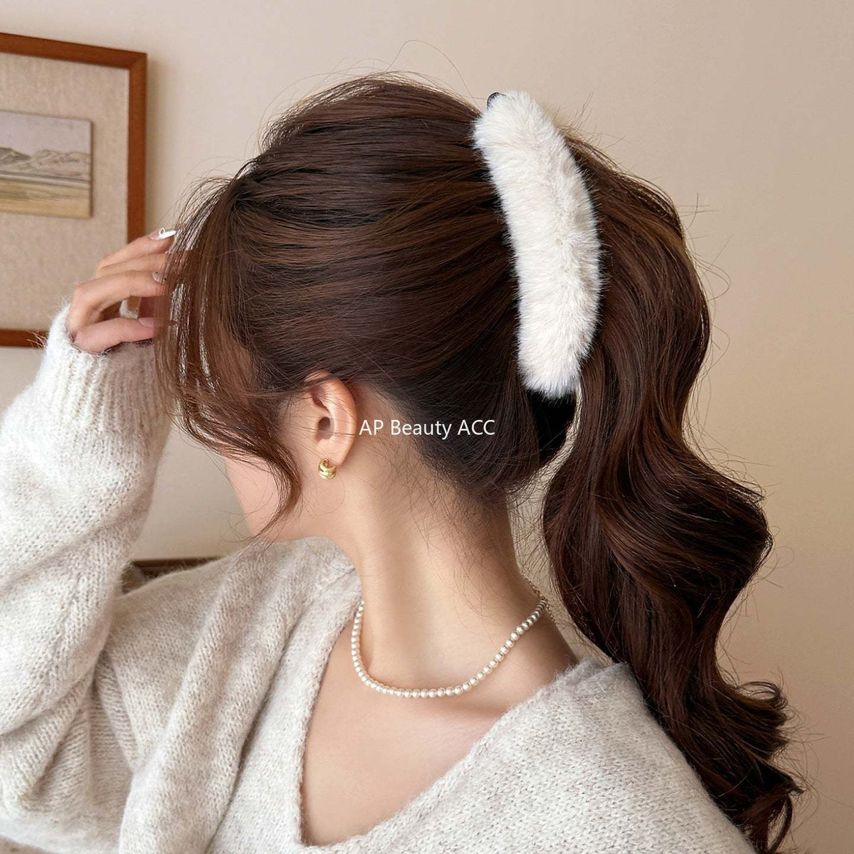 E廠-大號毛茸茸香蕉扭扭夾女秋冬高馬尾竪夾髮卡後腦勺半扎髮橫夾髮夾「27697」25.11-3