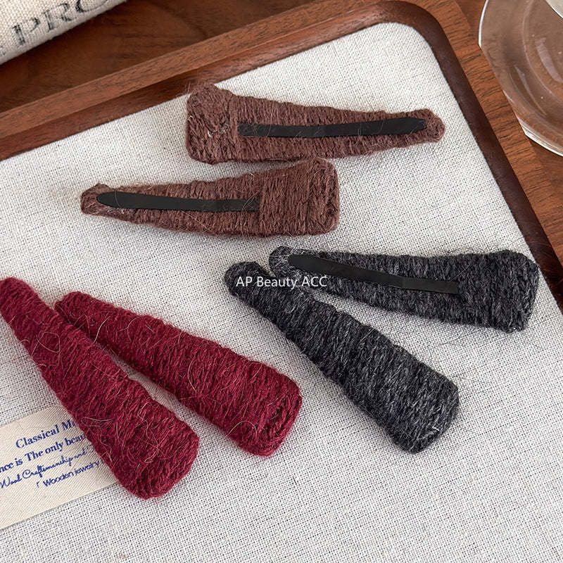 E廠-韓國ins秋冬彩色三角毛線bb夾髮夾可愛甜美瀏海夾側邊夾頭飾髮飾「27652」25.11-4