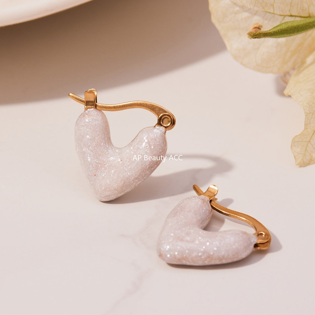B廠-ins跨境熱銷款不對稱滴油愛心耳環輕奢高質感耳扣鍍18k真金「F924」25.11-2