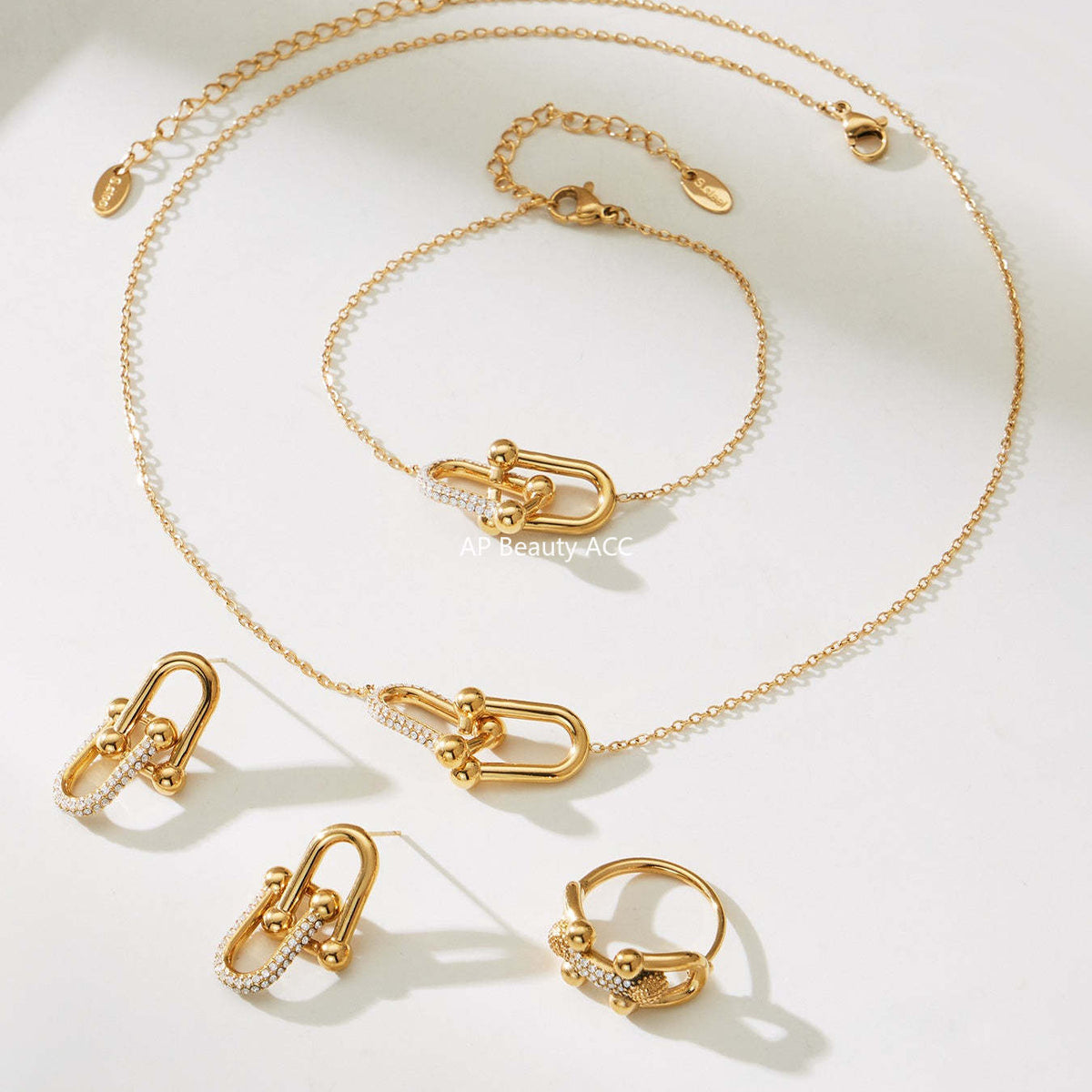 B廠-不鏽鋼馬蹄扣帶鑽飾品耳環戒指手鍊項鍊首飾套裝鍍18k真金不掉色「TXP501」25.11-4