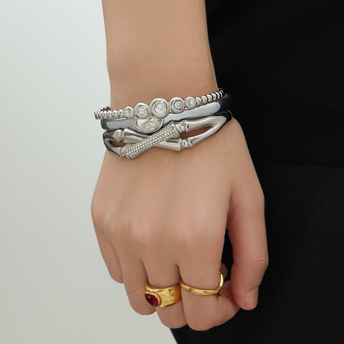 B廠-不鏽鋼超閃5A鋯石卡扣手鐲鍍18k真金歐美跨境INS時尚百搭女士手環「Z525-Z527」25.12-3