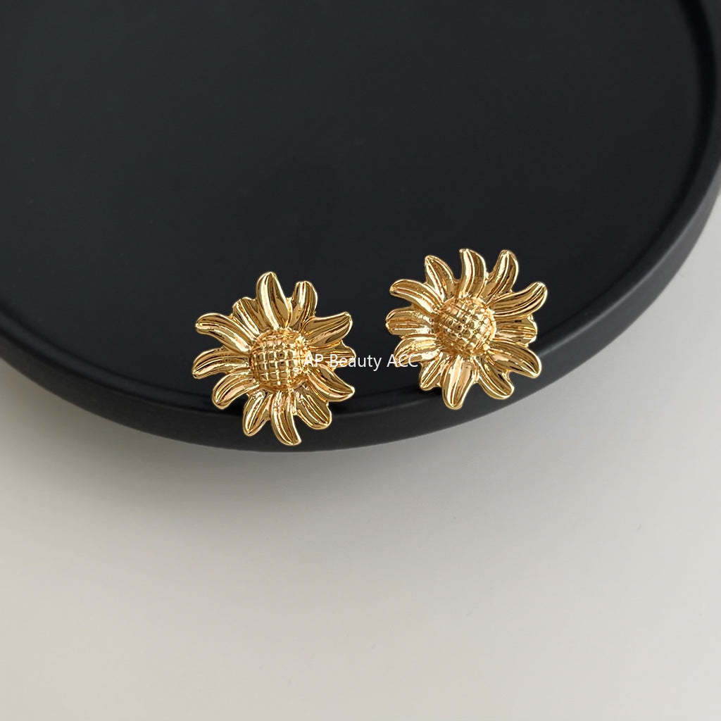 A廠-簡約時尚高級感雛菊花朵中古風耳環女氣質新款文藝復古向日葵耳飾「7100」25.11-3