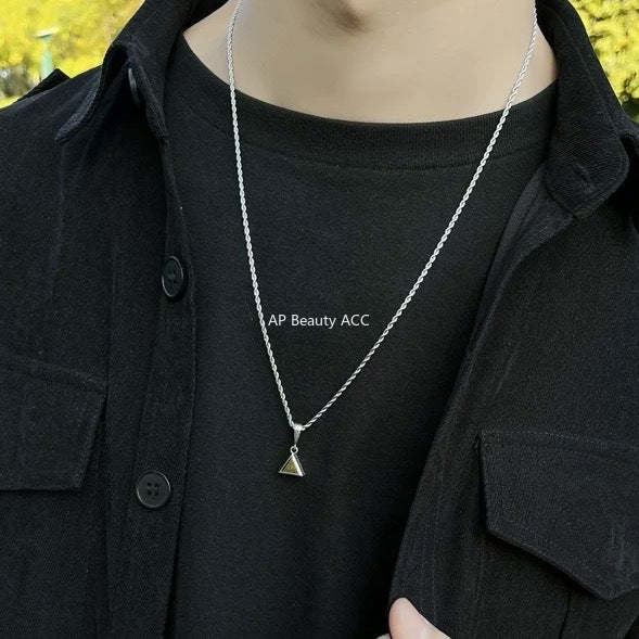 G廠-復古荷魯斯之眼項鍊男個性冷淡風三角形鎖骨鏈時尚嘻哈風鑲鑽吊墜「X1243」25.11-4