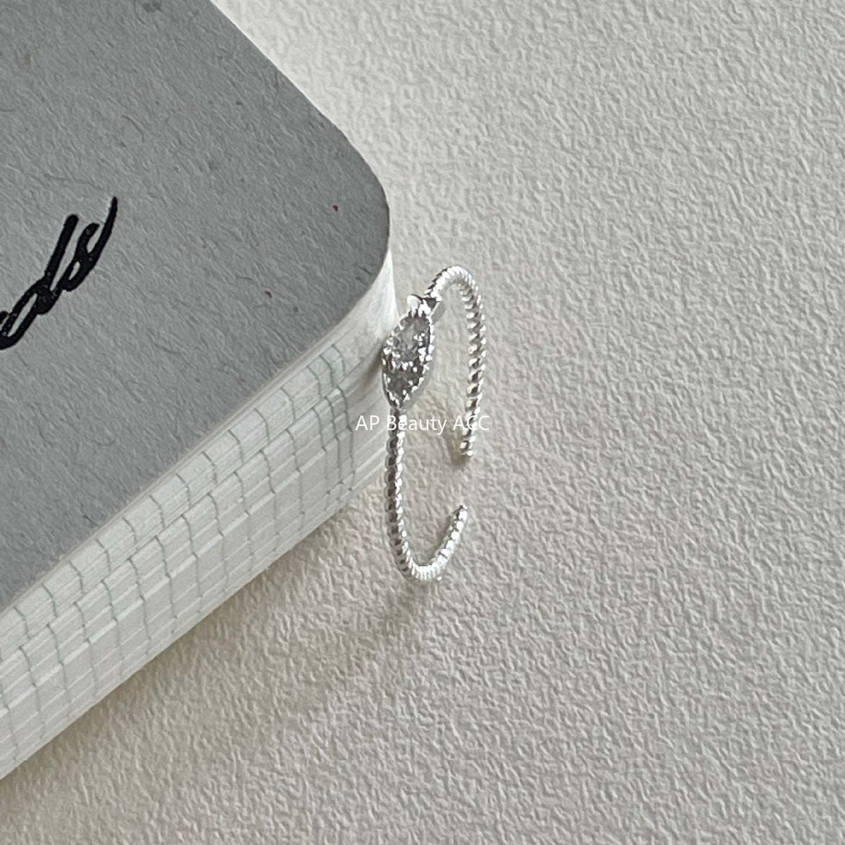 F廠-韓版小紅書ins簡約S925純銀鋯石小魚戒指設計感個性戒指圓「J2144」25.11-3