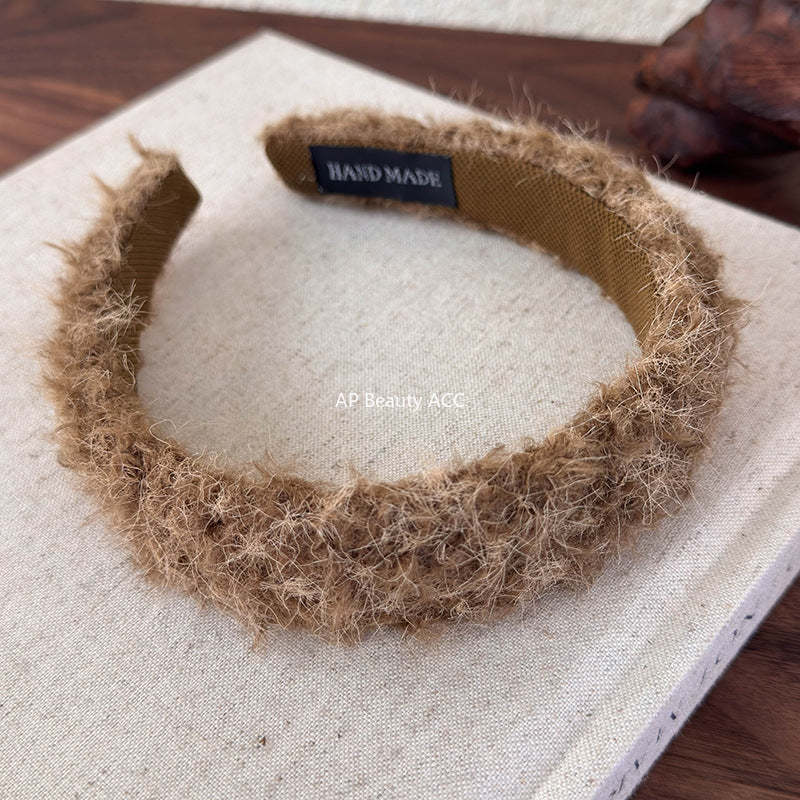 E廠-外出百搭毛絨髮箍女高級感洋氣時尚頭箍2025新款洗臉髮卡秋冬頭飾「26149」25.12-1