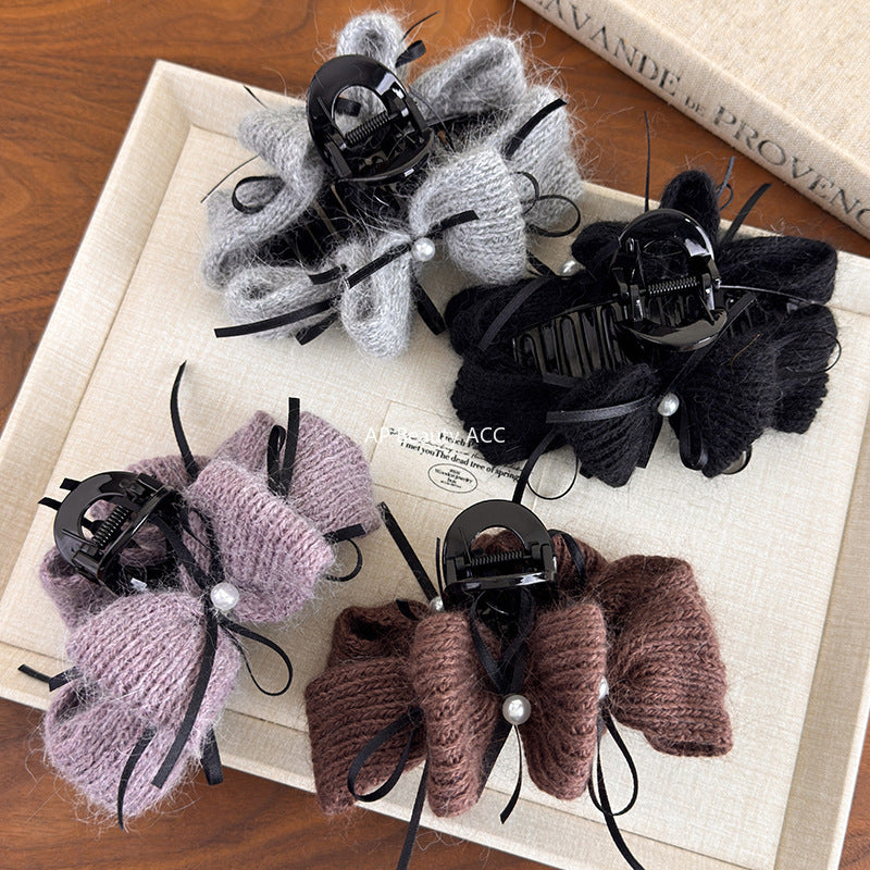 E廠-秋冬氛圍感韓系兔毛毛線珍珠絲帶蝴蝶結抓夾後腦勺髮夾精緻鯊魚夾「27667」25.11-2