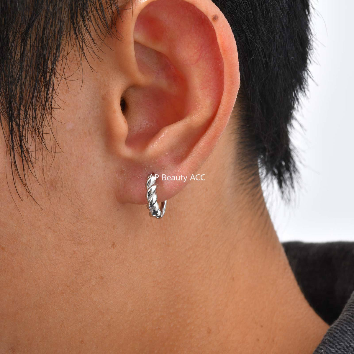 G廠-不鏽鋼男士日常通勤潮流耳飾麻花百搭造型感耳圈鋼色「EH-840」25.12-1