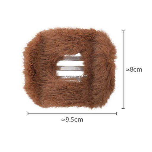 E廠-秋冬橢圓毛絨髮夾女後腦勺高級感毛毛鯊魚夾大號盤髮量多豹紋夾子「26154」25.11-1