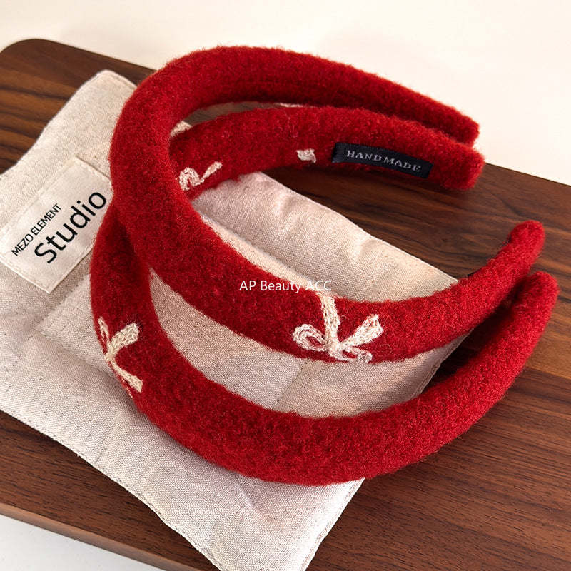 E廠-新年紅色刺繡蝴蝶結高顱頂髮箍女溫柔外出高級感頭箍髮捆可愛髮飾「27756」25.12-1