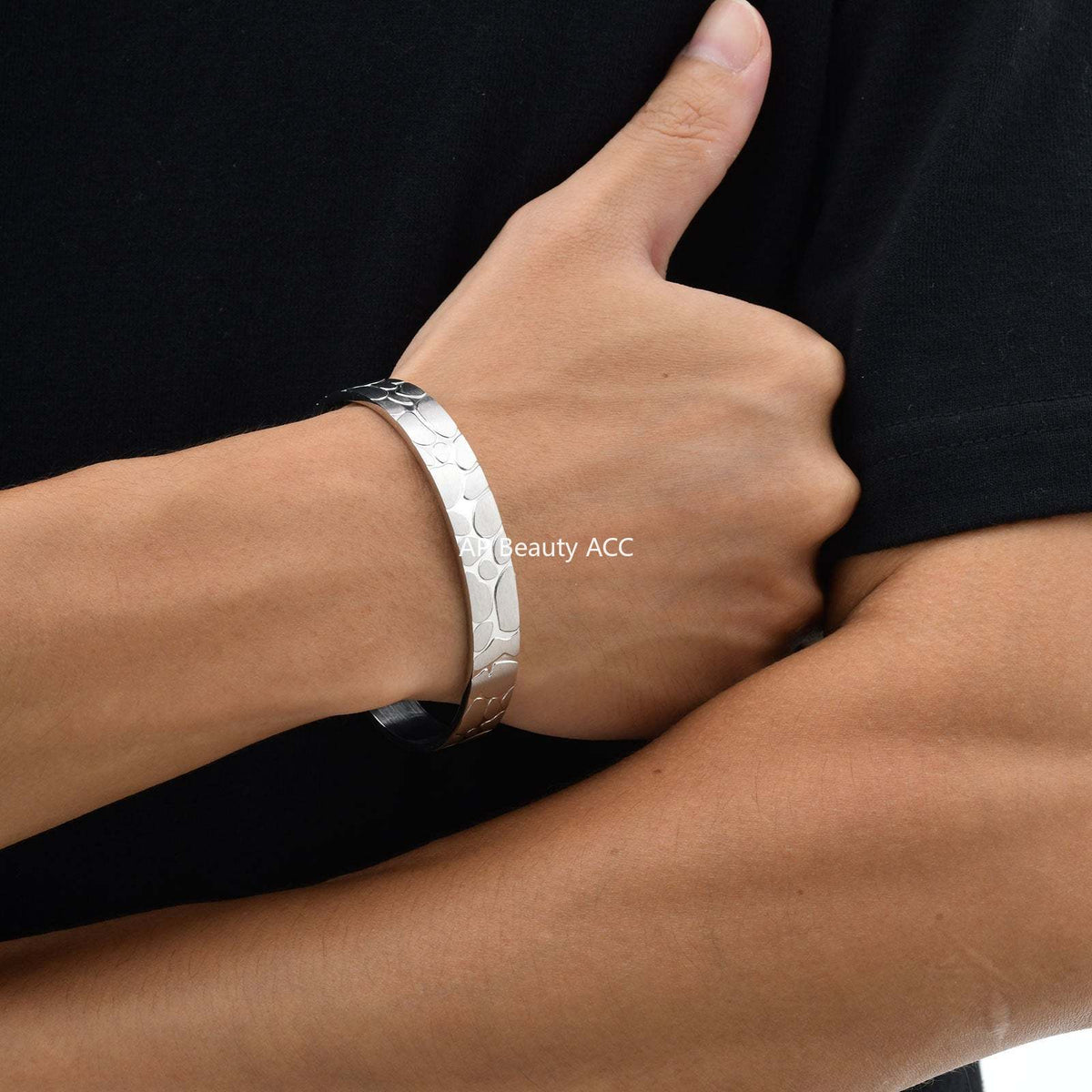 G廠-歐美簡約百搭壓紋開口鈦鋼手鐲不鏽鋼手環 跨境男士手飾批發「B-735」25.10-5