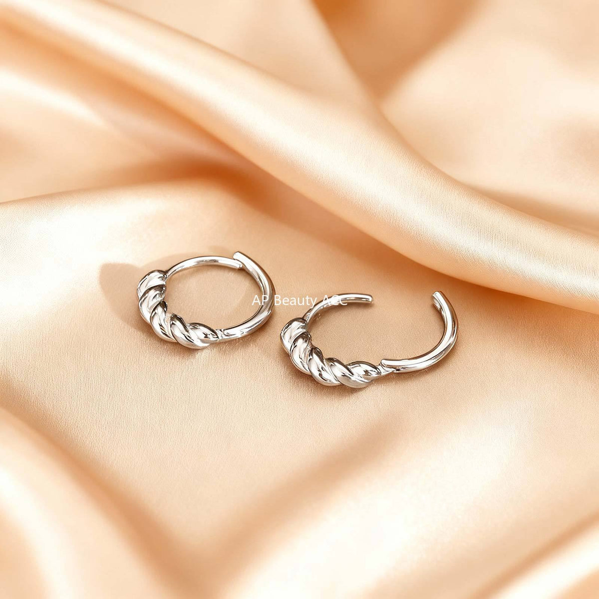 G廠-不鏽鋼男士日常通勤潮流耳飾麻花百搭造型感耳圈鋼色「EH-840」25.12-1