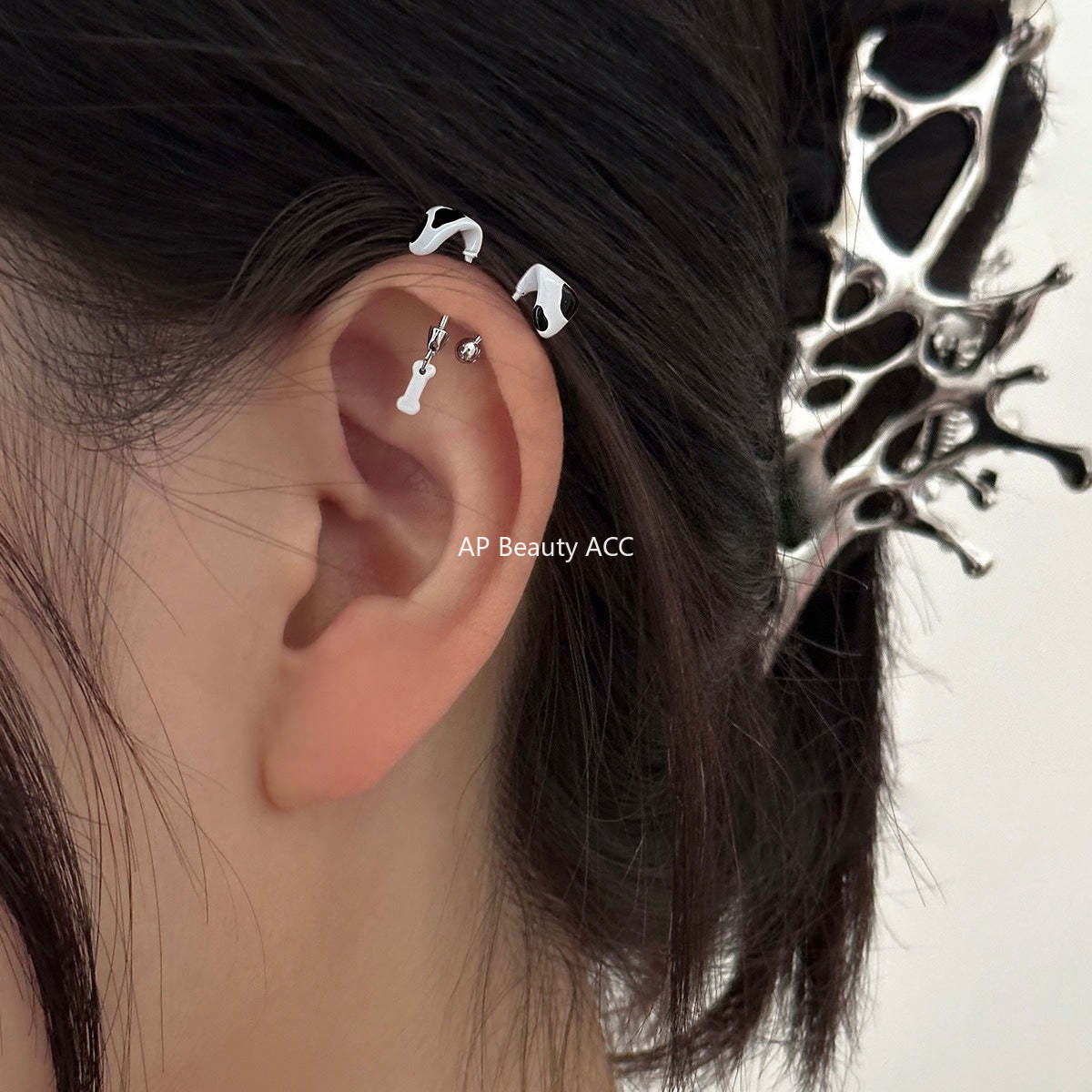 C廠-獨特設計可愛風小狗耳朵耳釘女小眾高級感鈦鋼耳骨釘輕奢時尚耳飾「EH-4086」25.10-4