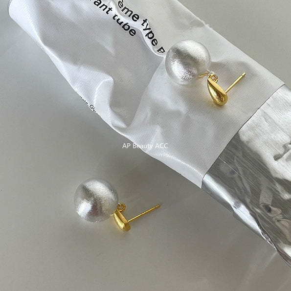 C廠-小眾設計拉絲金屬球耳釘女冷淡風個性925銀針高級感耳墜秋冬耳飾「EH-4287」25.11-4