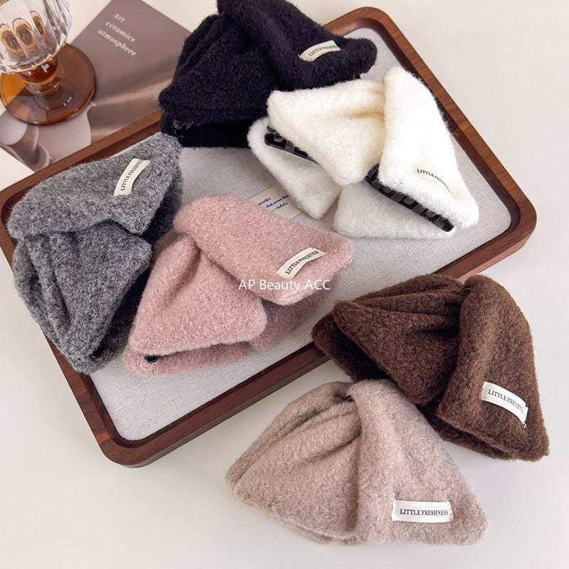 E廠-彩色毛呢三角抓夾女高級感2025新款大號鯊魚夾髮量大後腦勺盤髮夾「27721」25.11-4