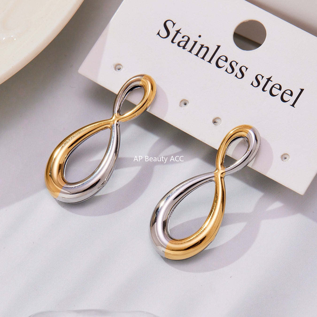 B廠-跨境新款不鏽鋼空心8子耳環ins小眾設計耳飾鍍18k金不掉色「F625-F626」25.10-5