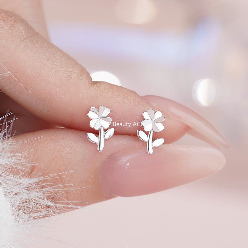 D廠-足銀S999淡雅甜美花朵耳環女小眾設計感新款秋冬款田園風耳環「YC5346E_1」25.11-1