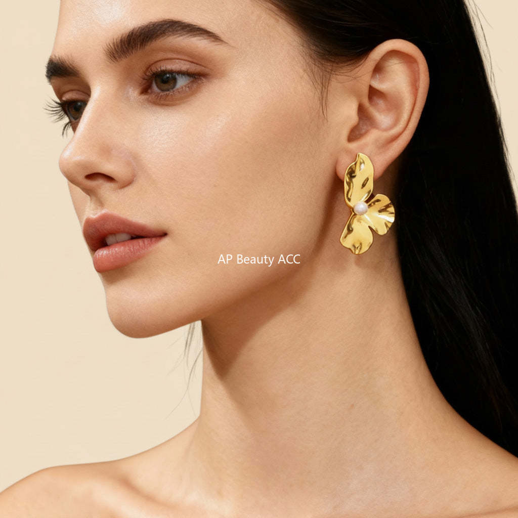 B廠-歐美貝珠褶皺花瓣耳釘 設計感不鏽鋼度假風耳環耳飾 花朵誇張耳環「F312」25.12-1