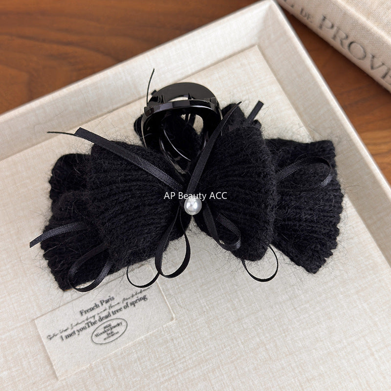 E廠-秋冬氛圍感韓系兔毛毛線珍珠絲帶蝴蝶結抓夾後腦勺髮夾精緻鯊魚夾「27667」25.11-2