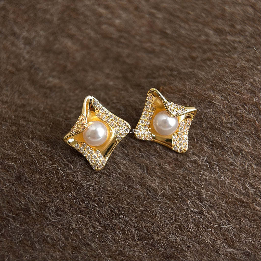 A廠-原創幾何高級感微鑲鋯石925銀針老錢風立體創意新耳飾耳釘「7143」25.12-3