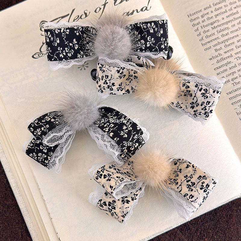 E廠-碎花毛球蝴蝶結髮夾鴨嘴夾半扎髮後腦勺香蕉夾高級感髮飾髮卡頭飾「27774」25.12-2