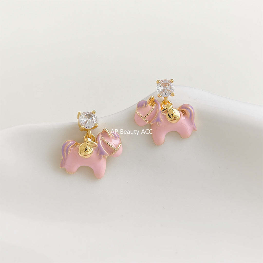 A廠-原創溫柔甜美可愛粉紅小馬高顏值S925銀針鋯石彩繪琺瑯滴釉耳飾「7244」25.12-3