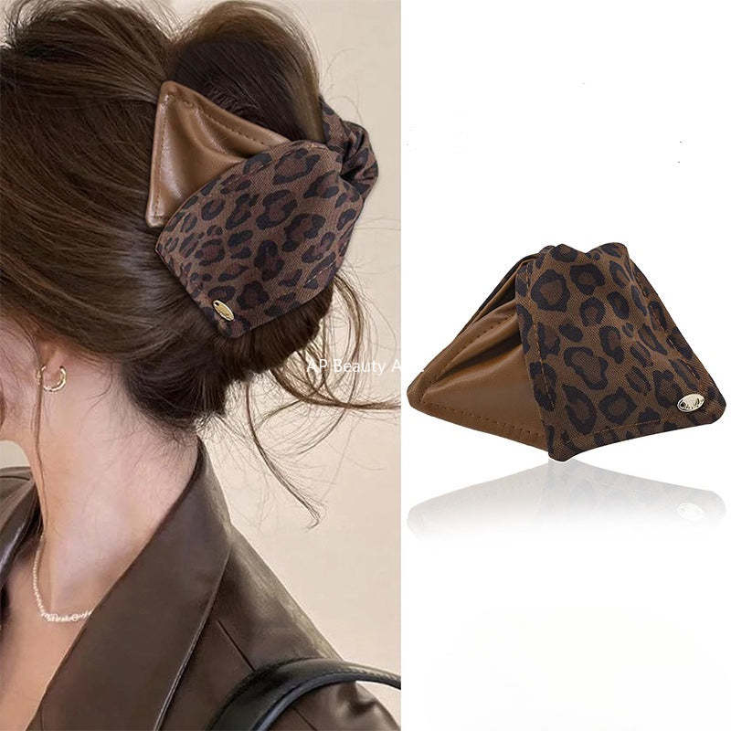 E廠-復古輕奢經典皮質豹紋三角抓夾高端個性洋氣髮夾後腦勺百搭鯊魚夾「27617」25.10-5