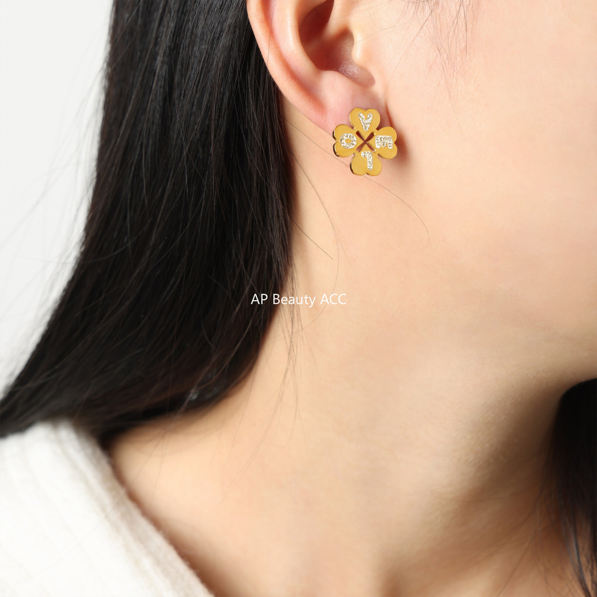 B廠-跨境熱銷時尚個性簡約幾何飾品幸運草鑲鑽英文字母設計鈦鋼耳環「F394」25.10-1