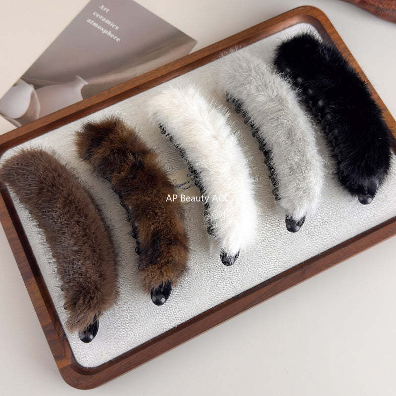 E廠-大號毛茸茸香蕉扭扭夾女秋冬高馬尾竪夾髮卡後腦勺半扎髮橫夾髮夾「27697」25.11-3