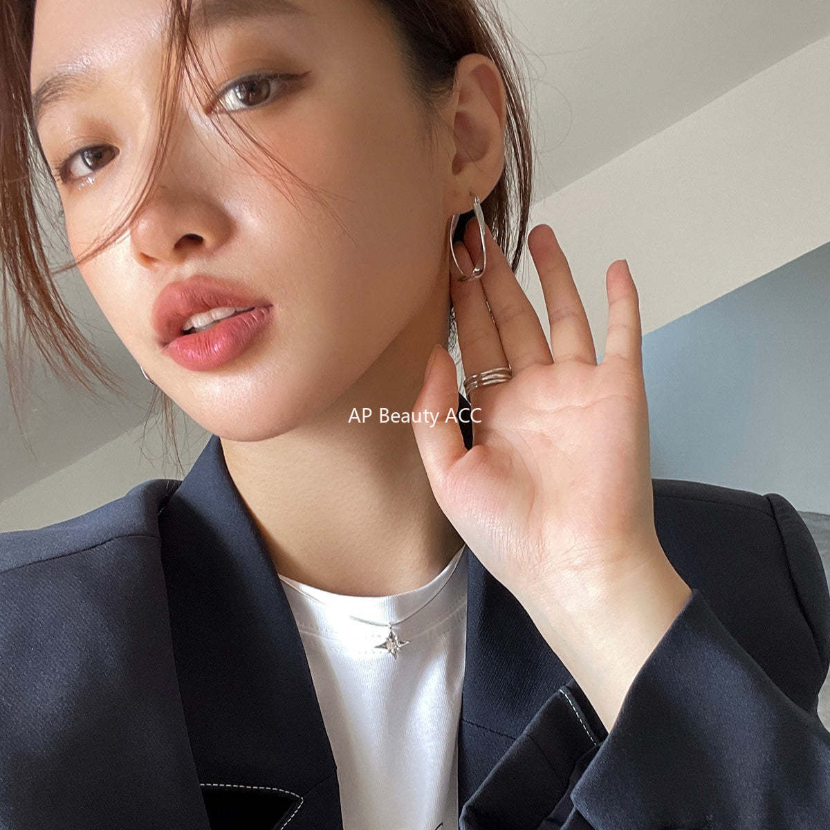 C廠-冷淡風金屬風格素圈耳夾女小眾設計感高級莫比烏斯無耳洞耳骨夾「EJ-55」25.12-1