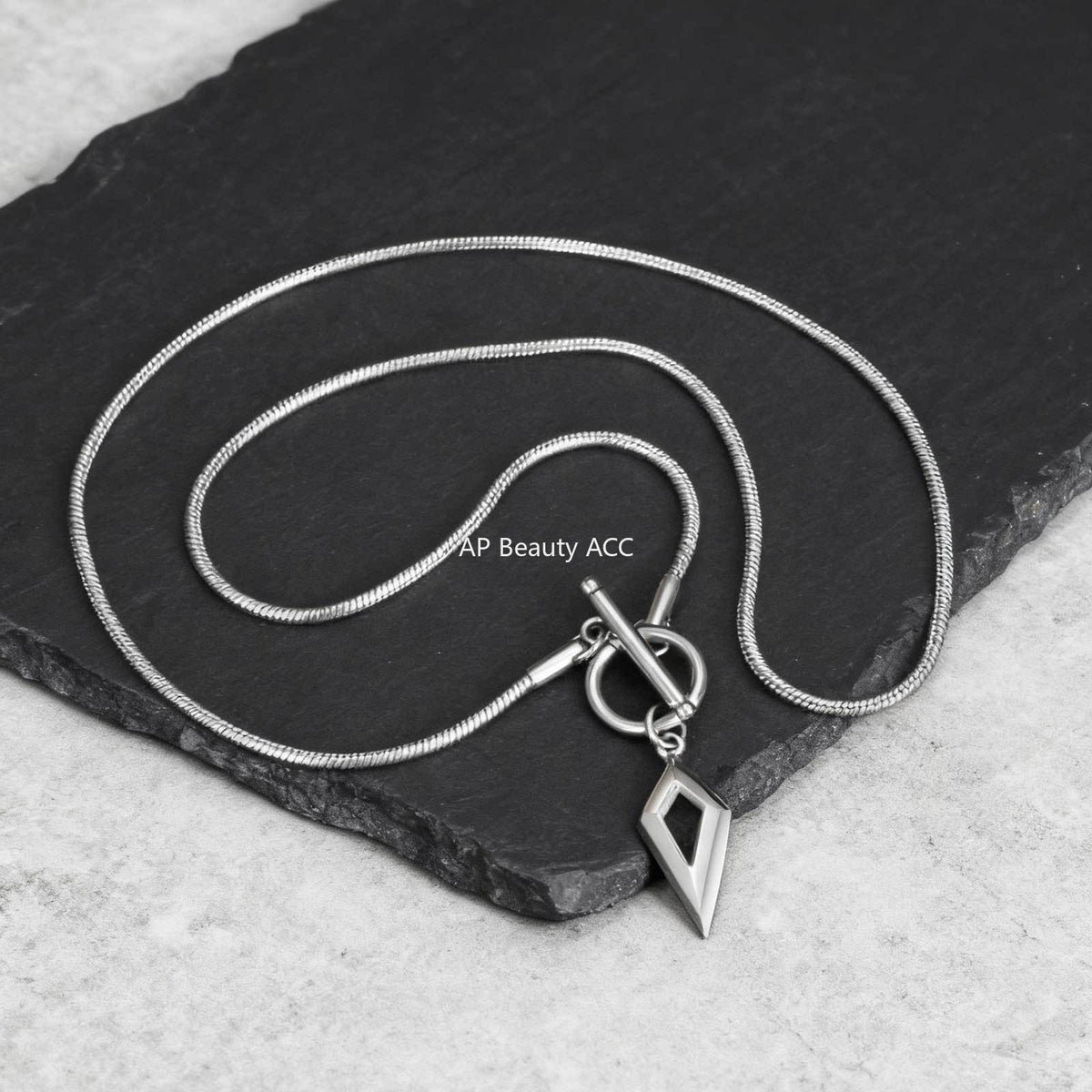 G廠-不鏽鋼圓蛇鏈OT扣四芒星極簡風吊墜職場人通勤必備項鍊鋼色「NC-237」25.12-2