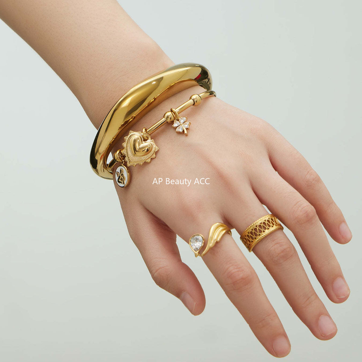 B廠-不鏽鋼鋯石花朵愛心吊墜手鐲C型斜角高拋光 光面百搭手環鍍18k金「Z516-Z517」25.12-2