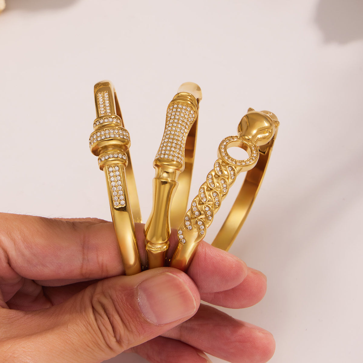 B廠-跨境新款飾品不鏽鋼竹節滿鋯石卡扣手鐲幾何交叉手鐲不掉色「Z480」25.08-3