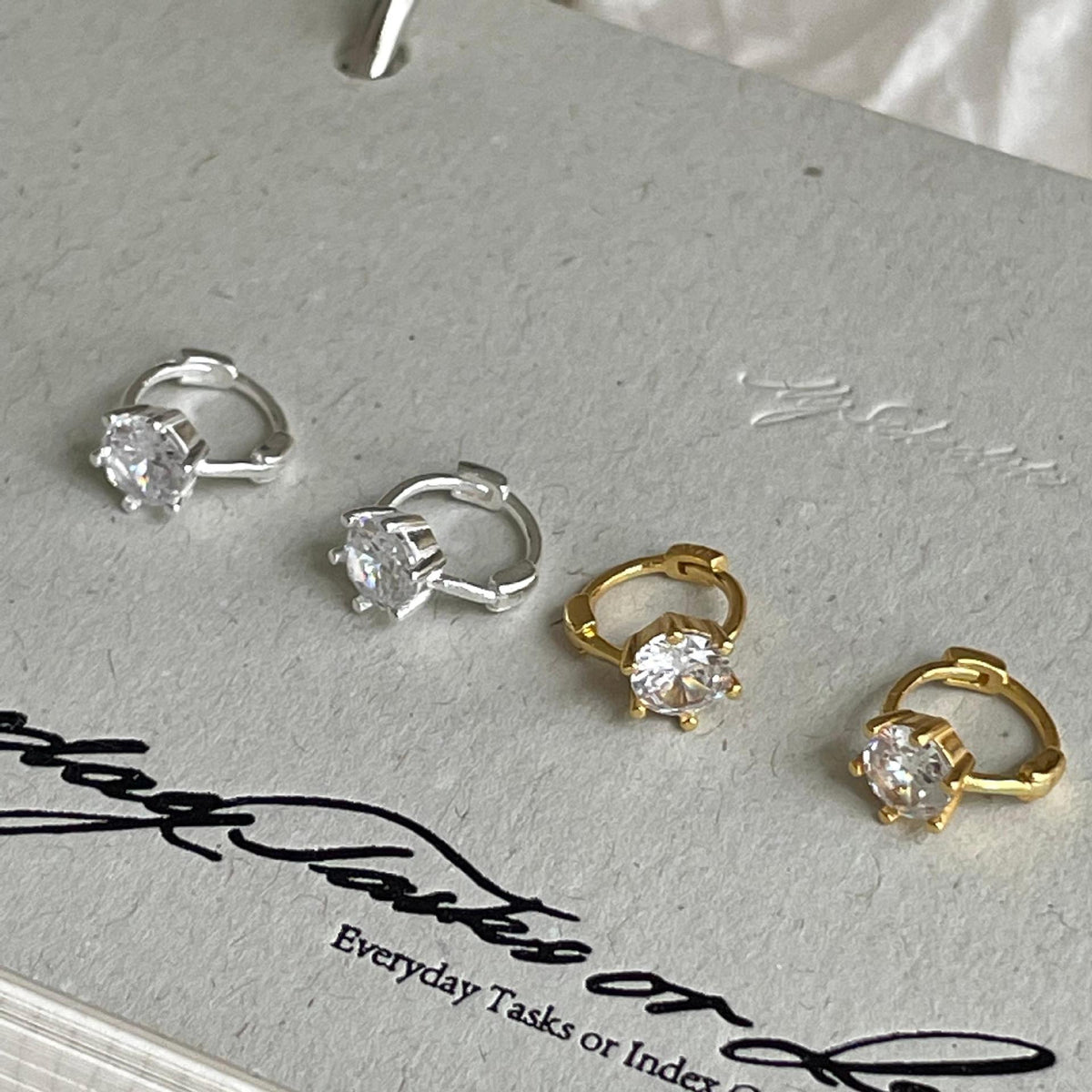 F廠-韓國韓版925純銀六爪鋯石耳扣耳釘女簡約時尚ins風耳環「C1420」25.11-3