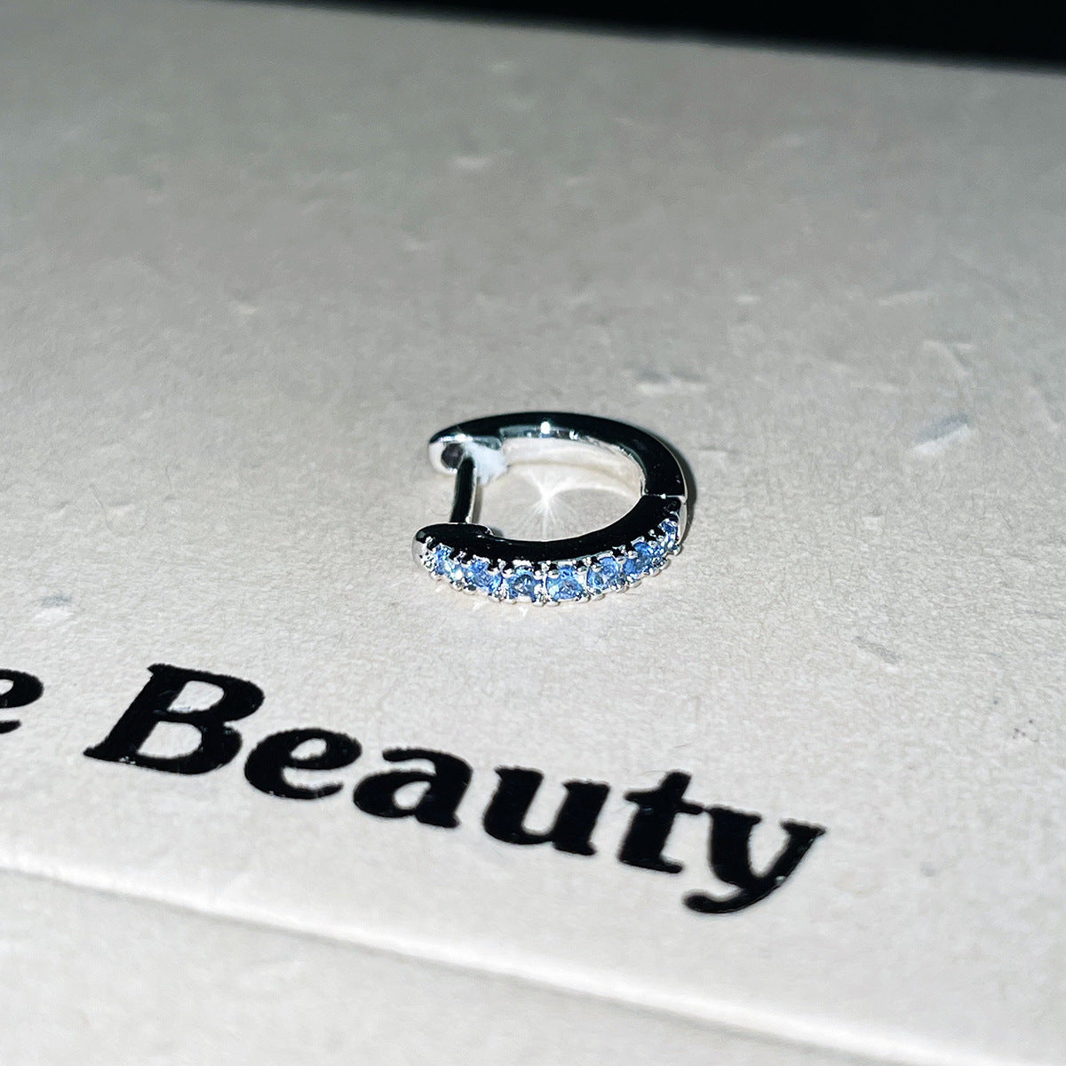 C廠-迷你精緻鈦鋼耳環女甜美多巴胺彩色鋯石耳骨圈小眾設計感高級耳飾「EH-4178」25.10-3