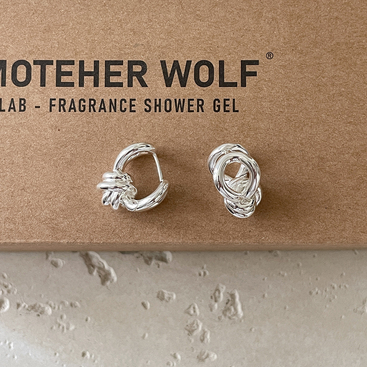 C廠-時尚簡約扭曲打結耳環女個性冷淡風百搭耳扣設計感小眾輕奢耳飾「EH-4325」25.12-3