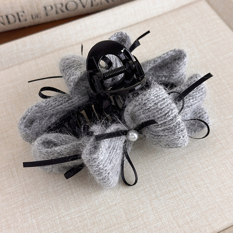 E廠-秋冬氛圍感韓系兔毛毛線珍珠絲帶蝴蝶結抓夾後腦勺髮夾精緻鯊魚夾「27667」25.11-2