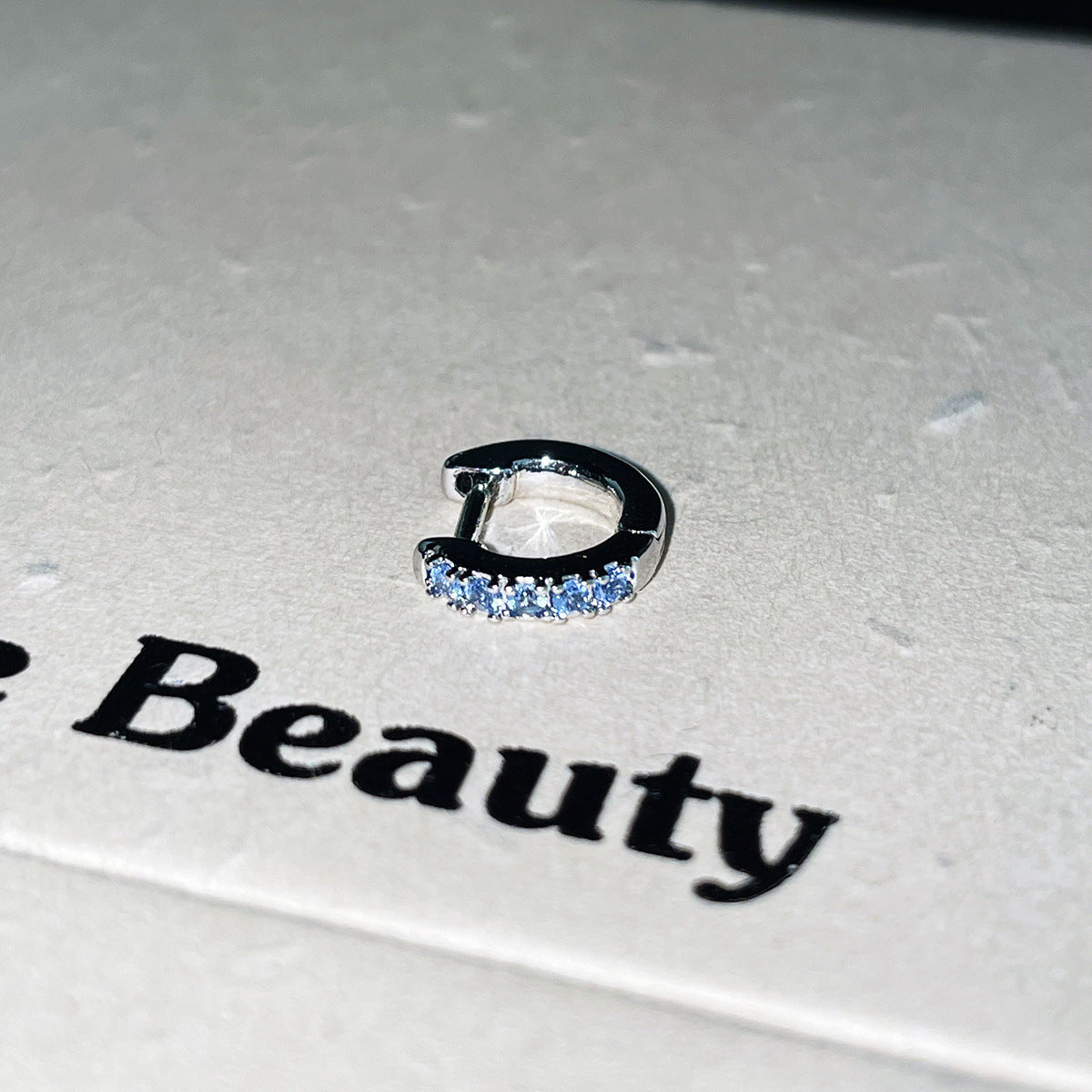 C廠-迷你精緻鈦鋼耳環女甜美多巴胺彩色鋯石耳骨圈小眾設計感高級耳飾「EH-4178」25.10-3