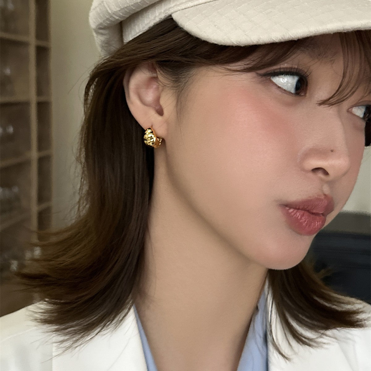 C廠-925銀針小眾牛角包設計耳環女歐美時尚高級感素圈耳環輕奢新耳飾「EH-3676」25.07-3