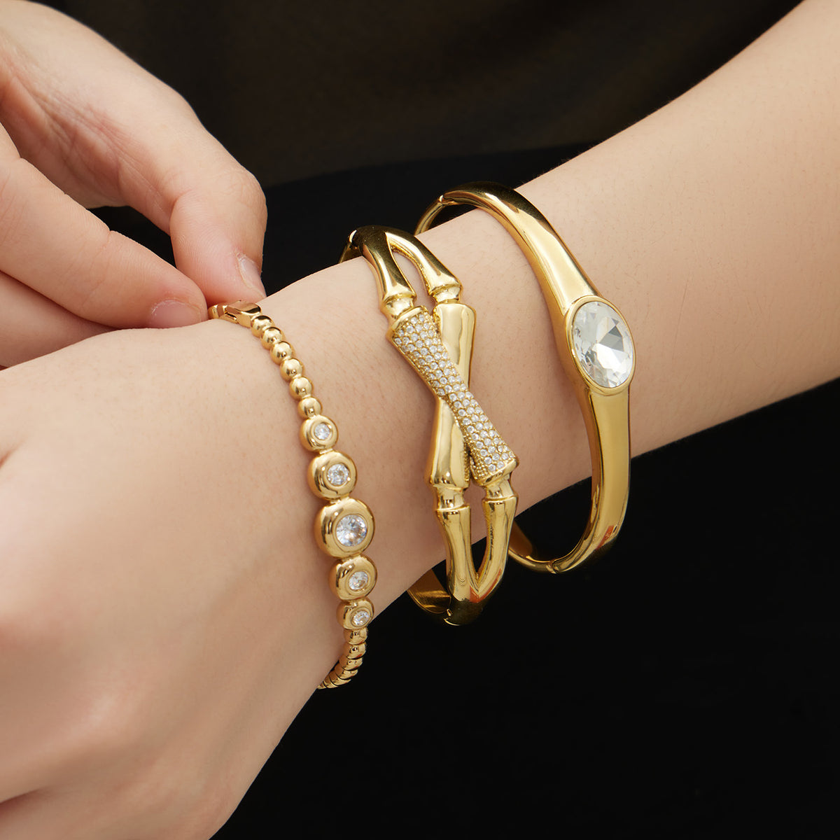 B廠-不鏽鋼超閃5A鋯石卡扣手鐲鍍18k真金歐美跨境INS時尚百搭女士手環「Z525-Z527」25.12-3