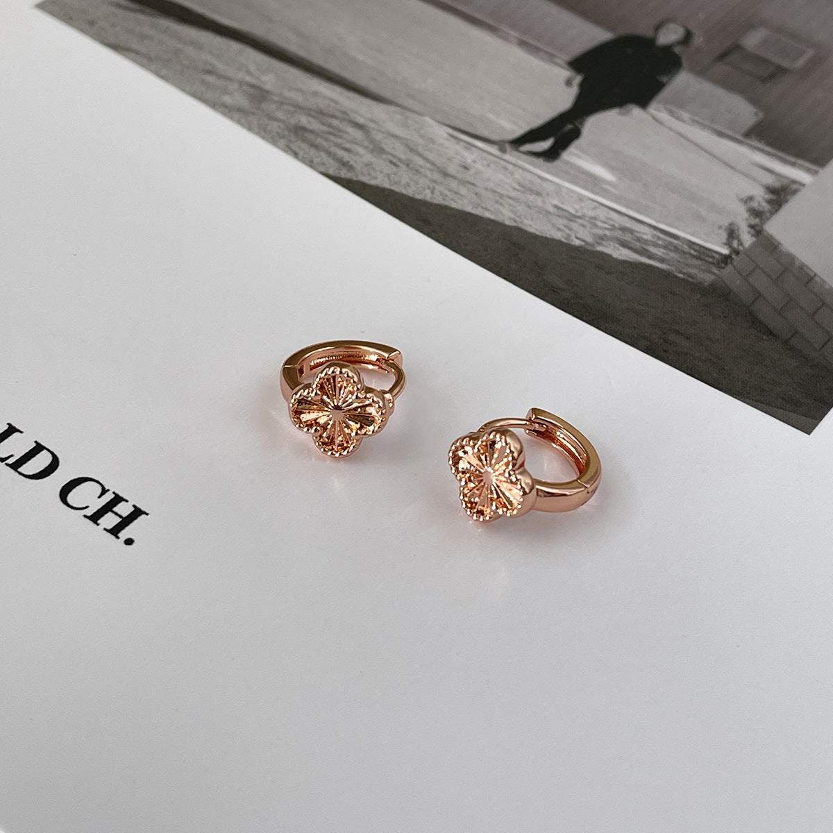 C廠-高級感顯氣質四葉草耳環女精緻百搭時尚耳環輕奢歐美熱銷秋冬耳飾「EH-4316」25.11-4