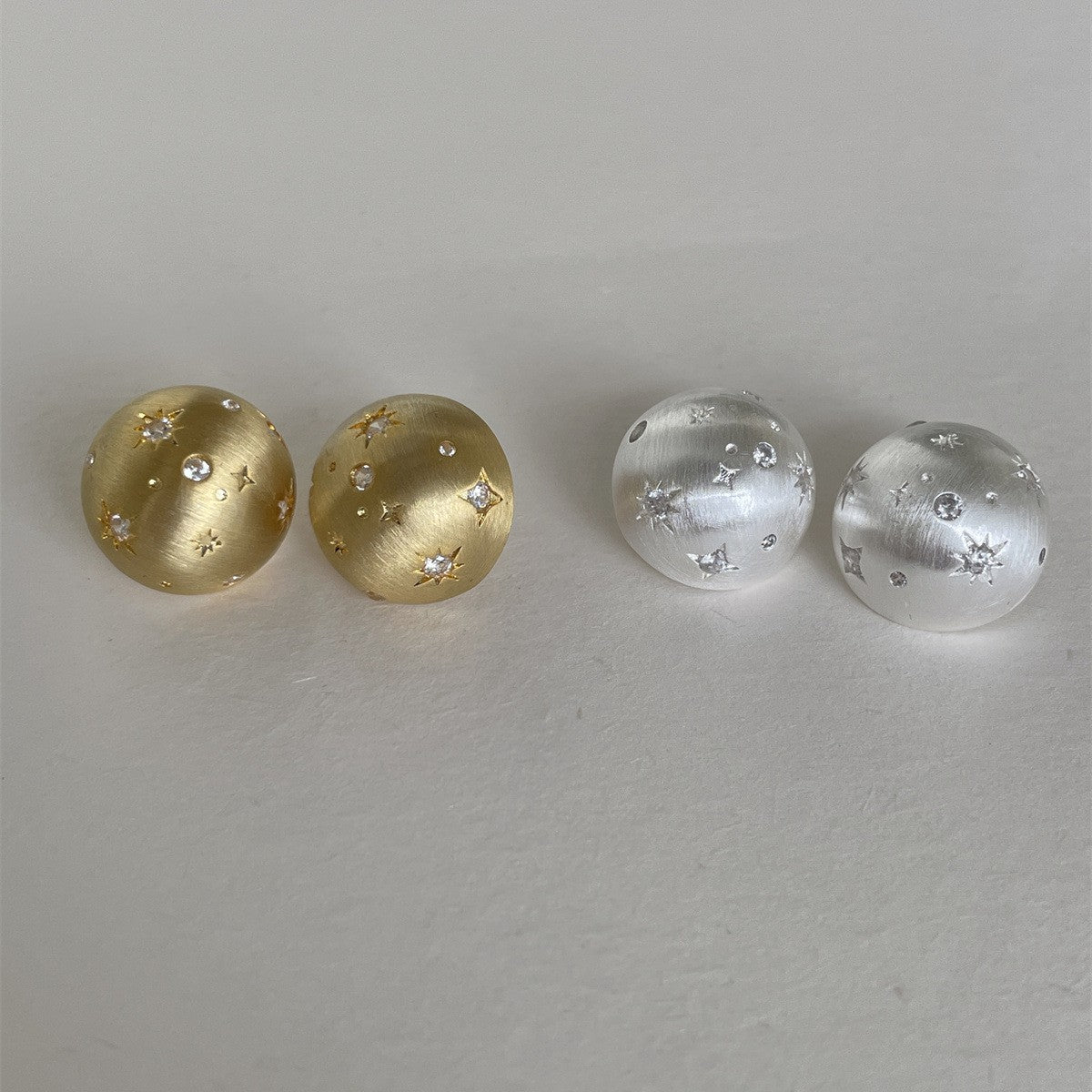 C廠-法式復古老錢風圓形拉絲滿天星星芒耳釘女輕奢小眾個性銀針耳飾「EH-3978」25.08-5