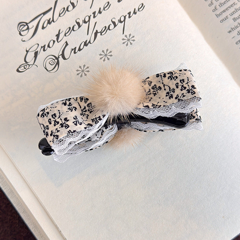 E廠-碎花毛球蝴蝶結髮夾鴨嘴夾半扎髮後腦勺香蕉夾高級感髮飾髮卡頭飾「27774」25.12-2