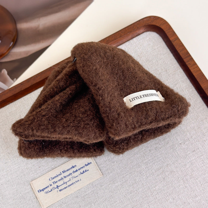 E廠-彩色毛呢三角抓夾女高級感2025新款大號鯊魚夾髮量大後腦勺盤髮夾「27721」25.11-4